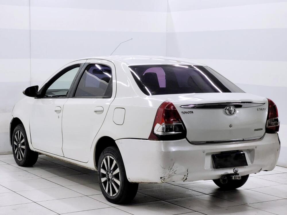 Toyota Etios Sedan