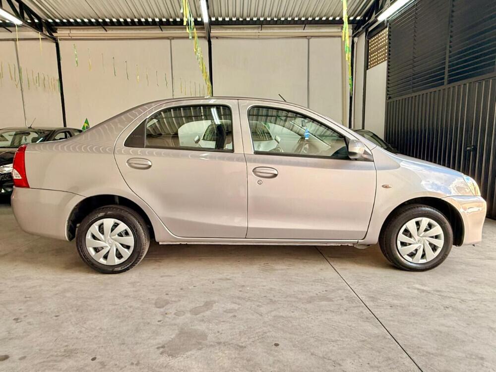Toyota Etios Sedan