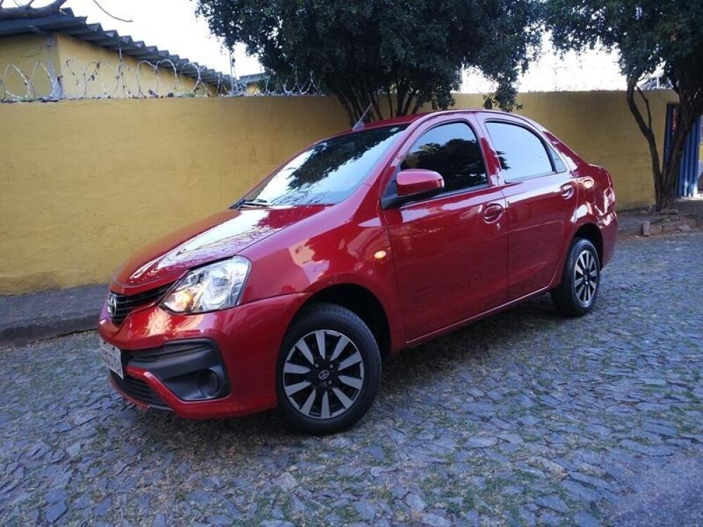 Toyota Etios Sedan ETIOS X Sedan 1.5 Flex 16V 4p Mec. 2017
