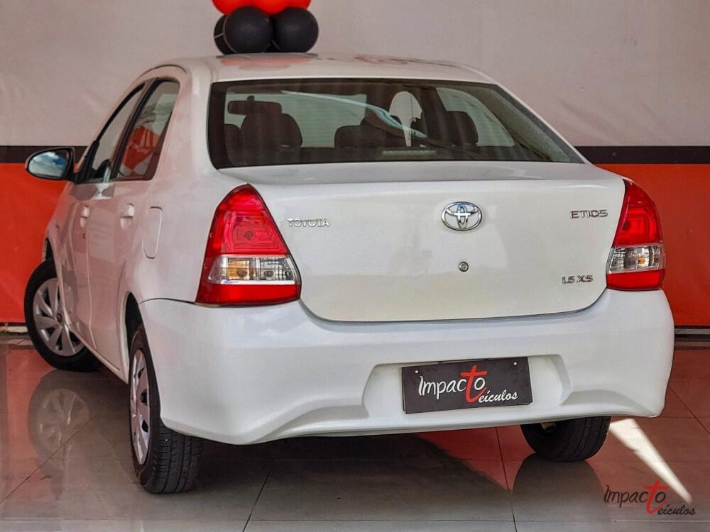 Toyota Etios Sedan