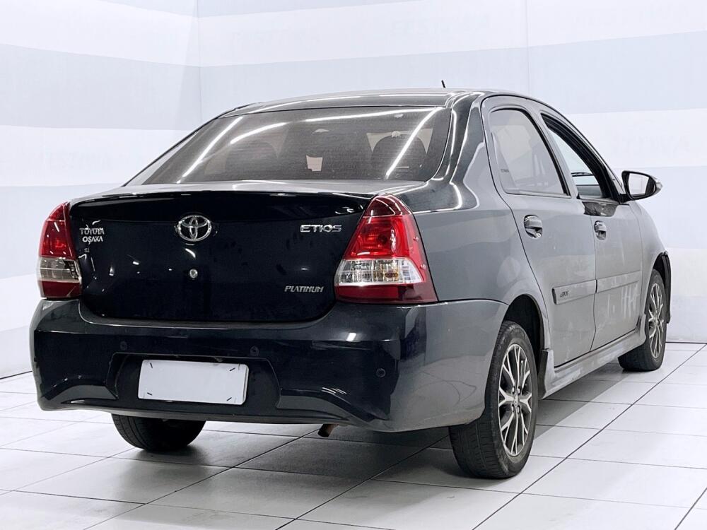 Toyota Etios Sedan