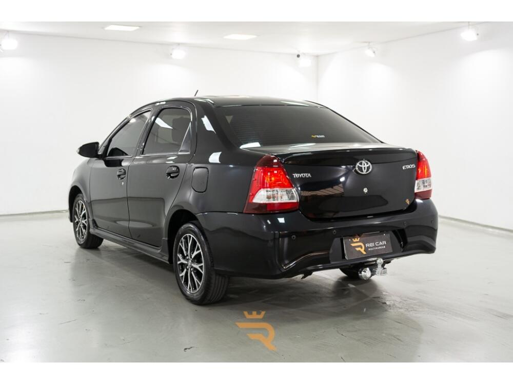 Toyota Etios Sedan