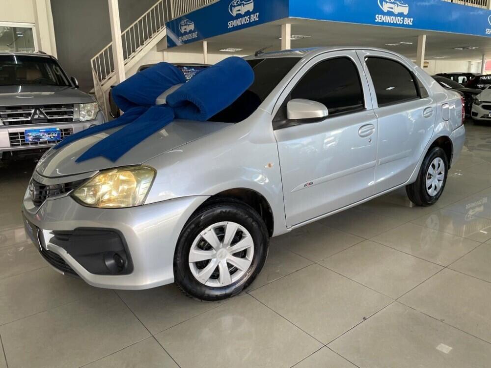 Toyota Etios Sedan X 1.5 16V FLEX 2017