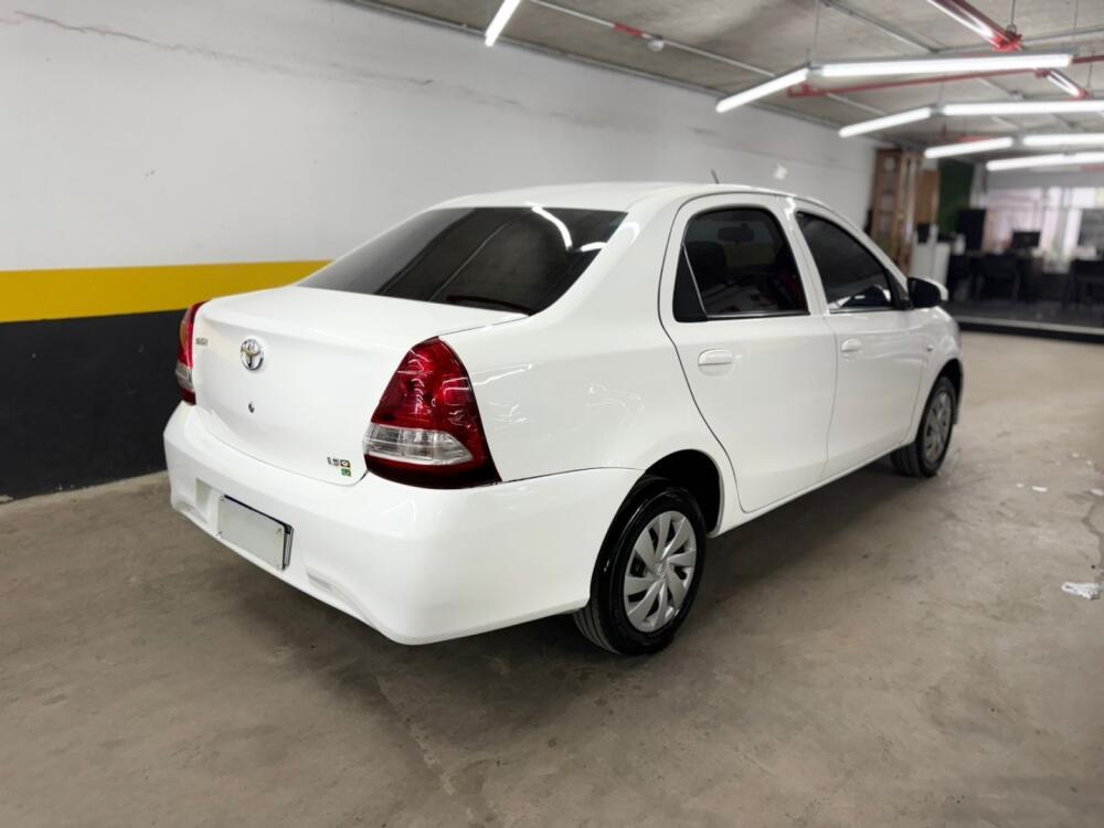 Toyota Etios Sedan