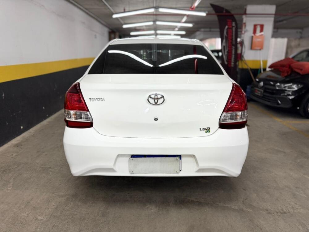 Toyota Etios Sedan