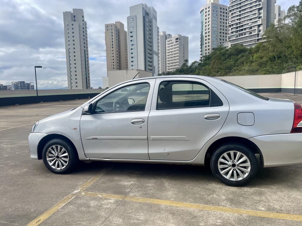 Toyota Etios Sedan