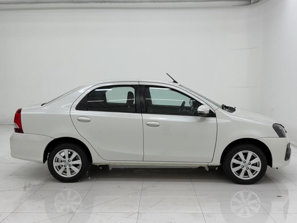 Toyota Etios Sedan