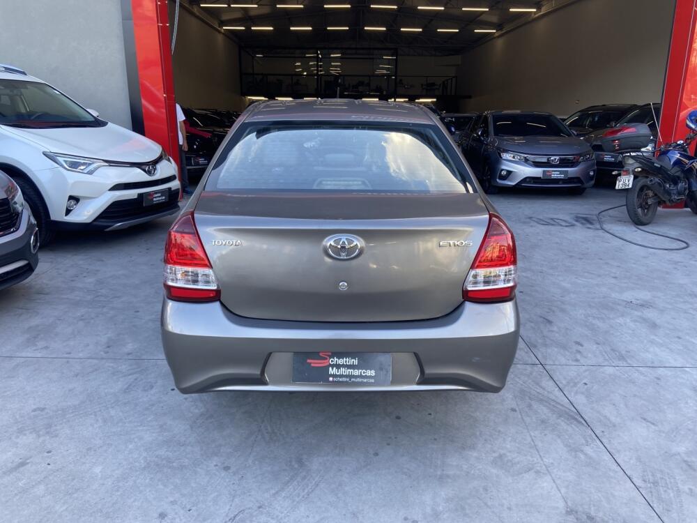 Toyota Etios Sedan