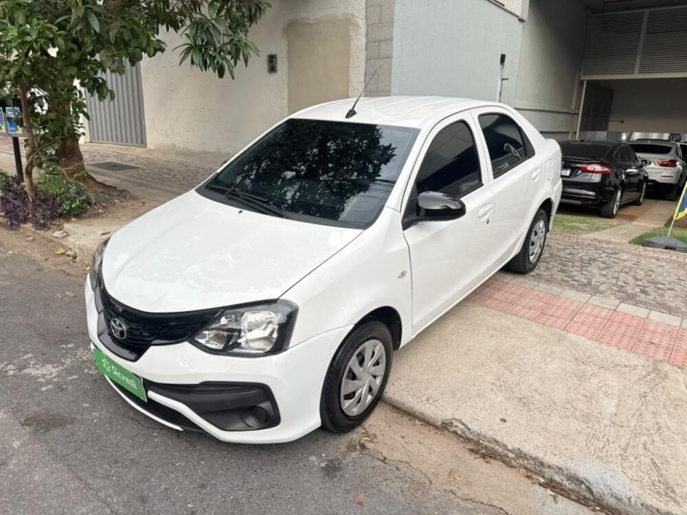 Toyota Etios Sedan X 1.5 16V FLEX 2019