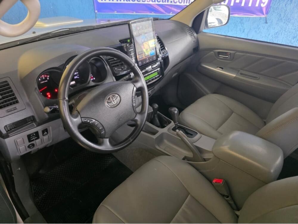 Toyota Hilux CD