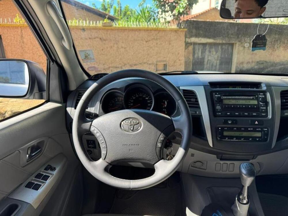 Toyota Hilux CD