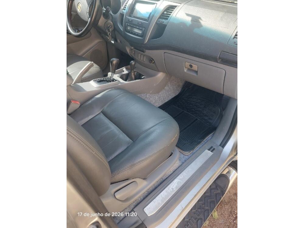 Toyota Hilux CD