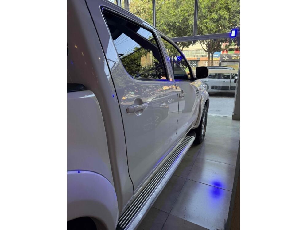 Toyota Hilux CD
