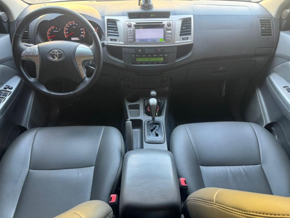 Toyota Hilux CD