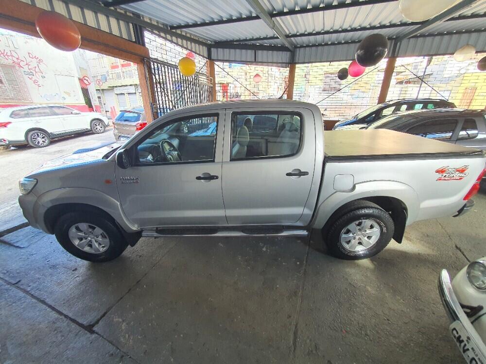 Toyota Hilux CD