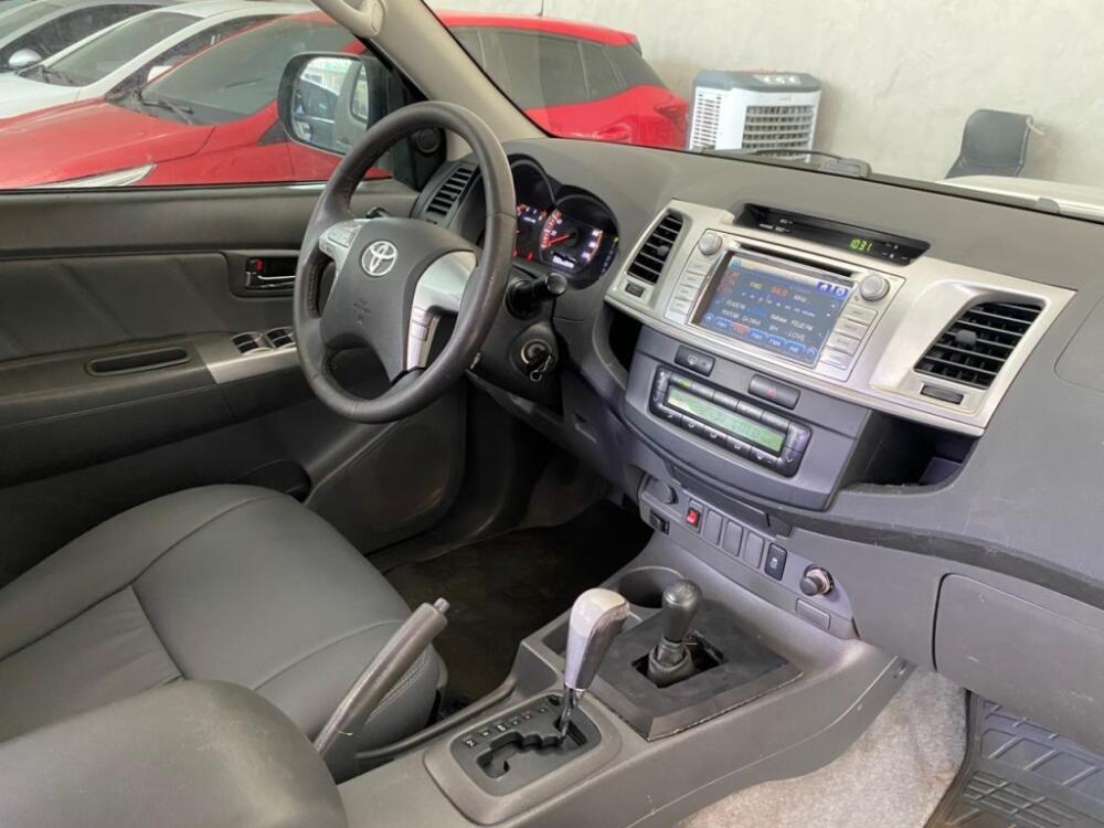 Toyota Hilux CD
