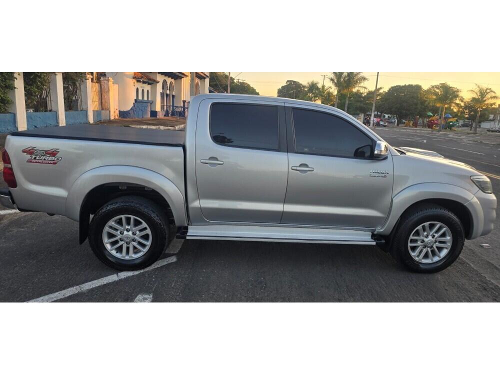 Toyota Hilux CD