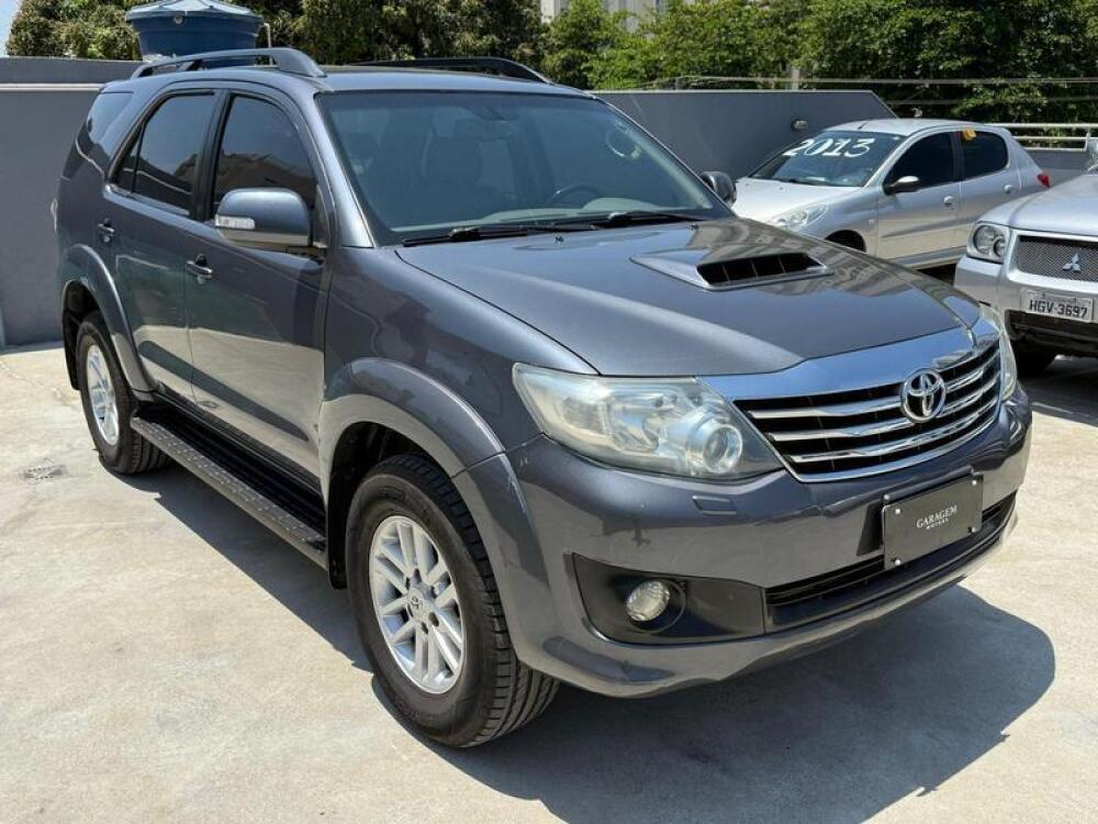 Toyota Hilux CD