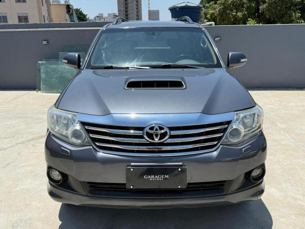 Toyota Hilux CD