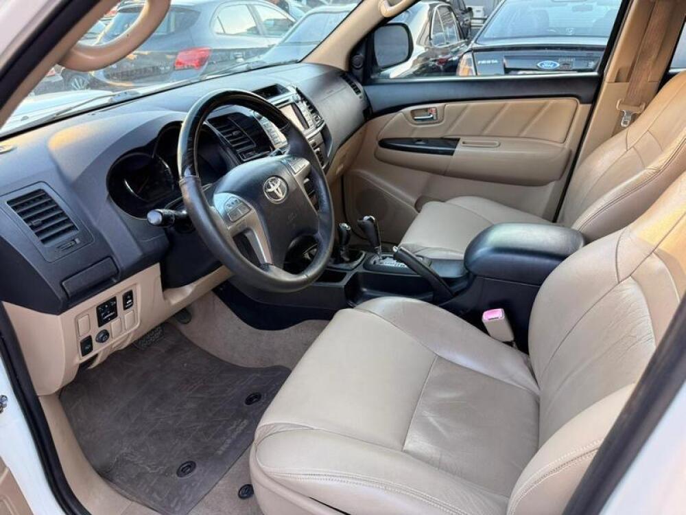 Toyota Hilux CD