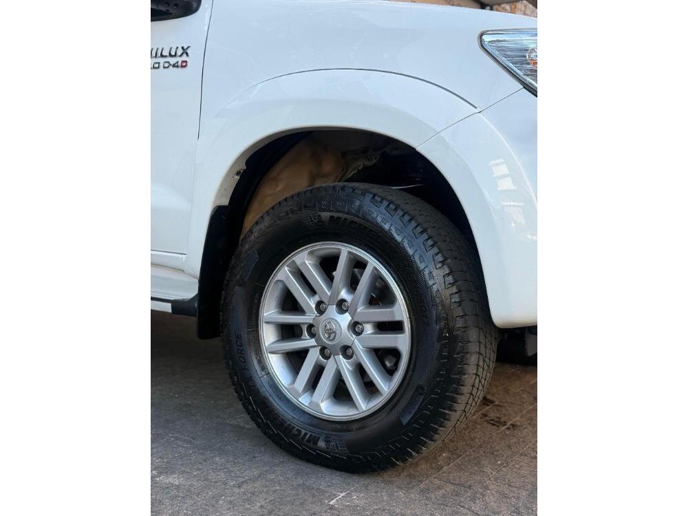 Toyota Hilux CD