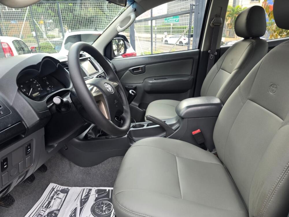 Toyota Hilux CD