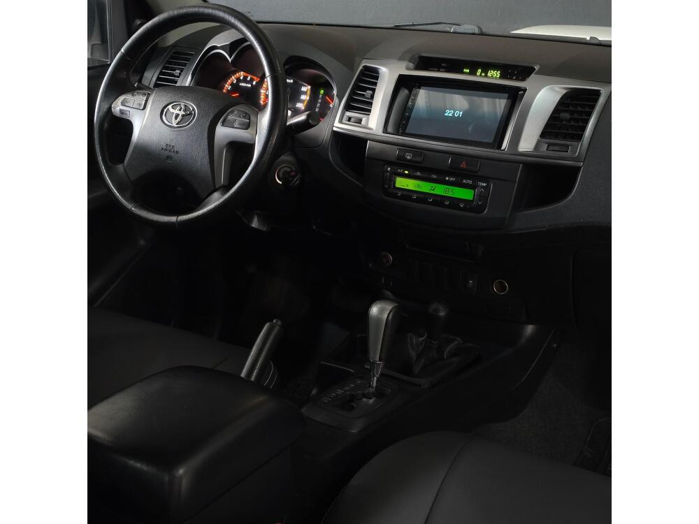 Toyota Hilux CD