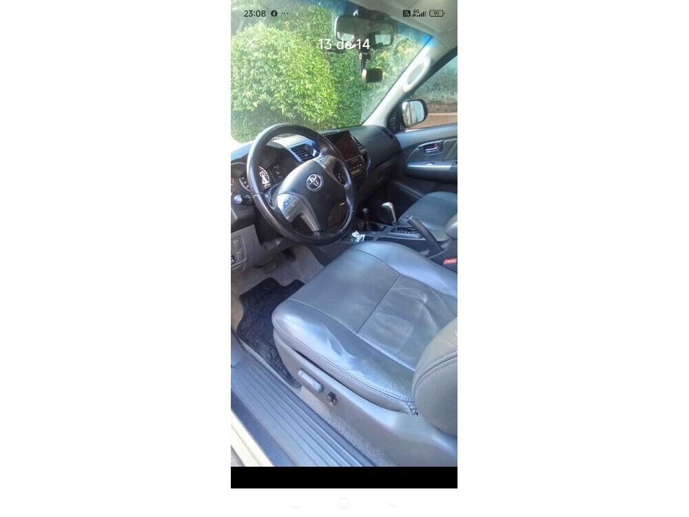 Toyota Hilux CD