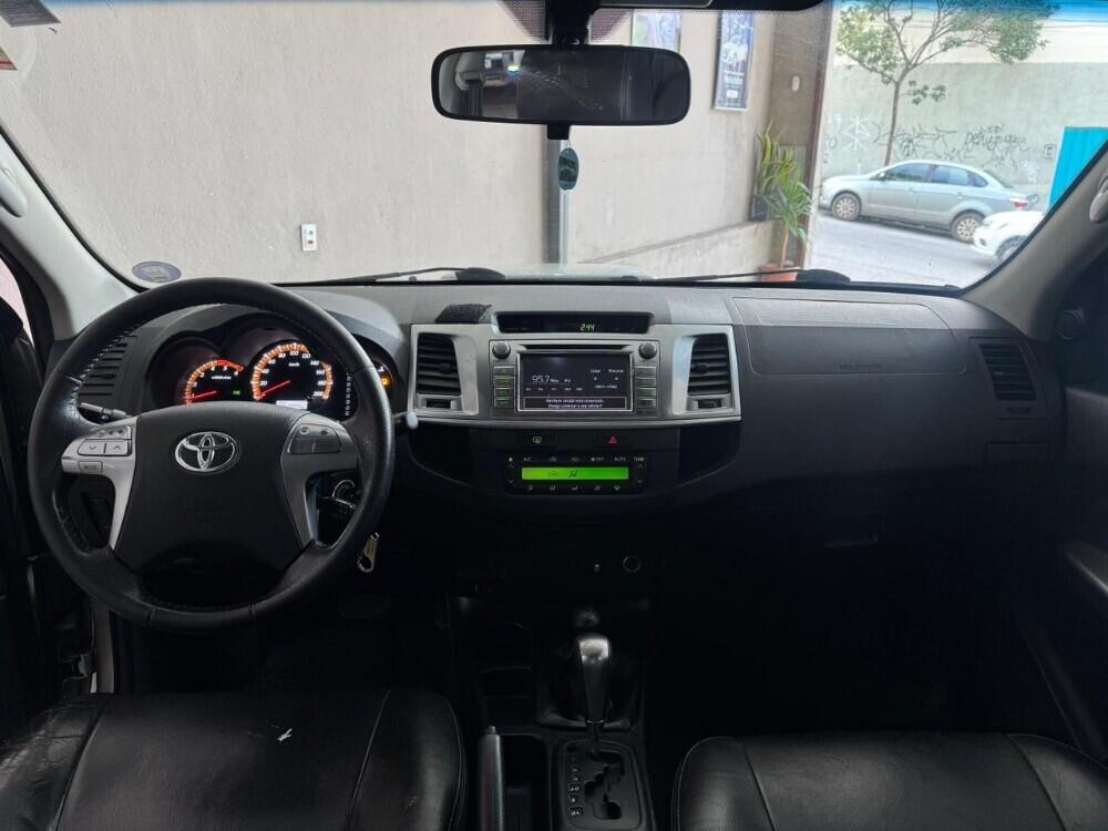 Toyota Hilux CD