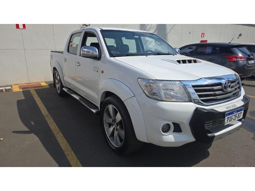 Toyota Hilux CD