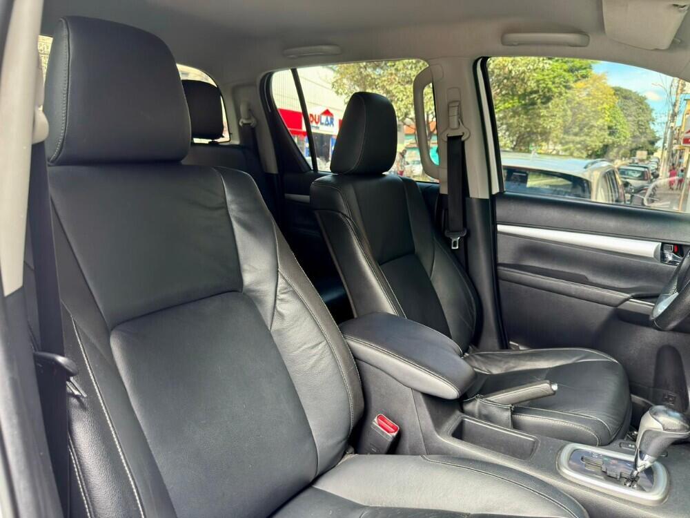 Toyota Hilux CD
