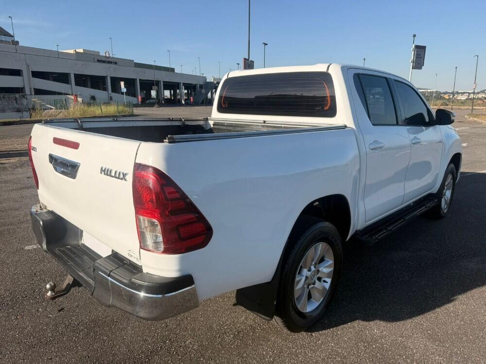 Toyota Hilux CD