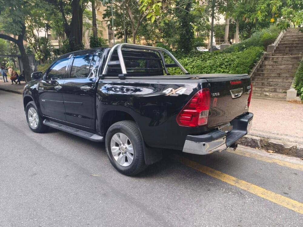 Toyota Hilux CD