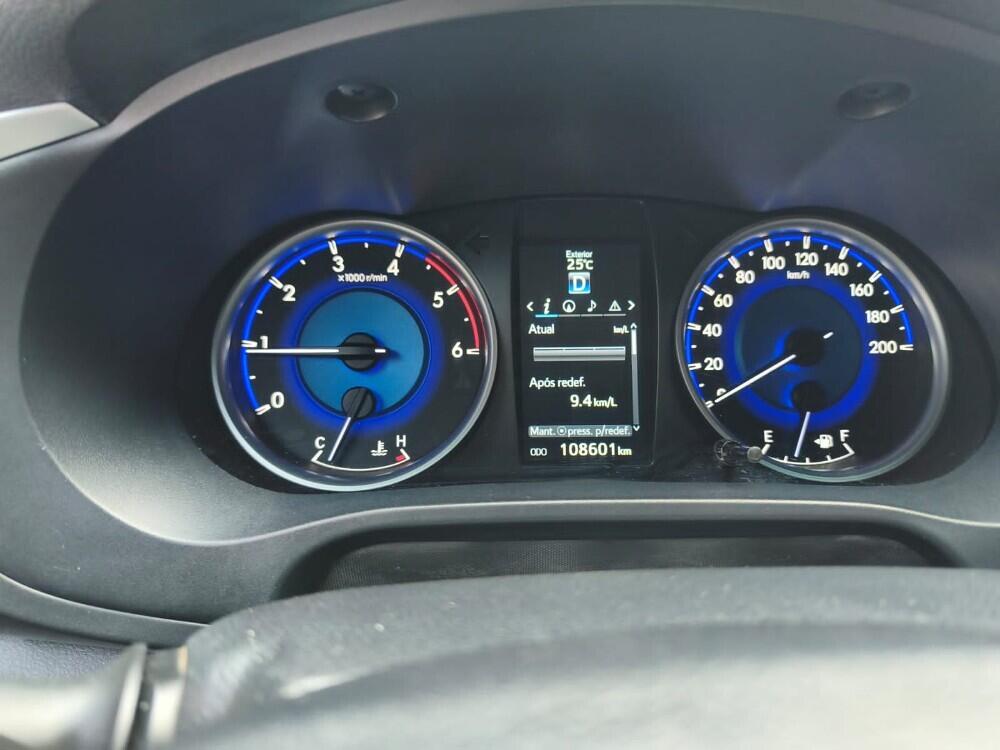 Toyota Hilux CD