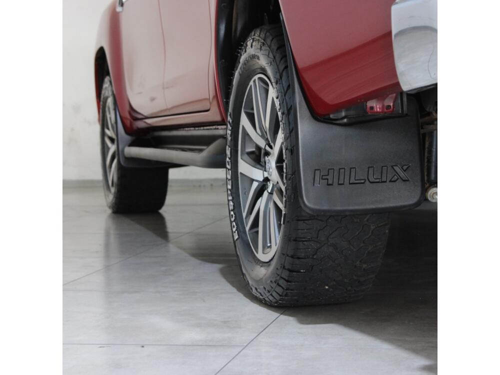 Toyota Hilux CD