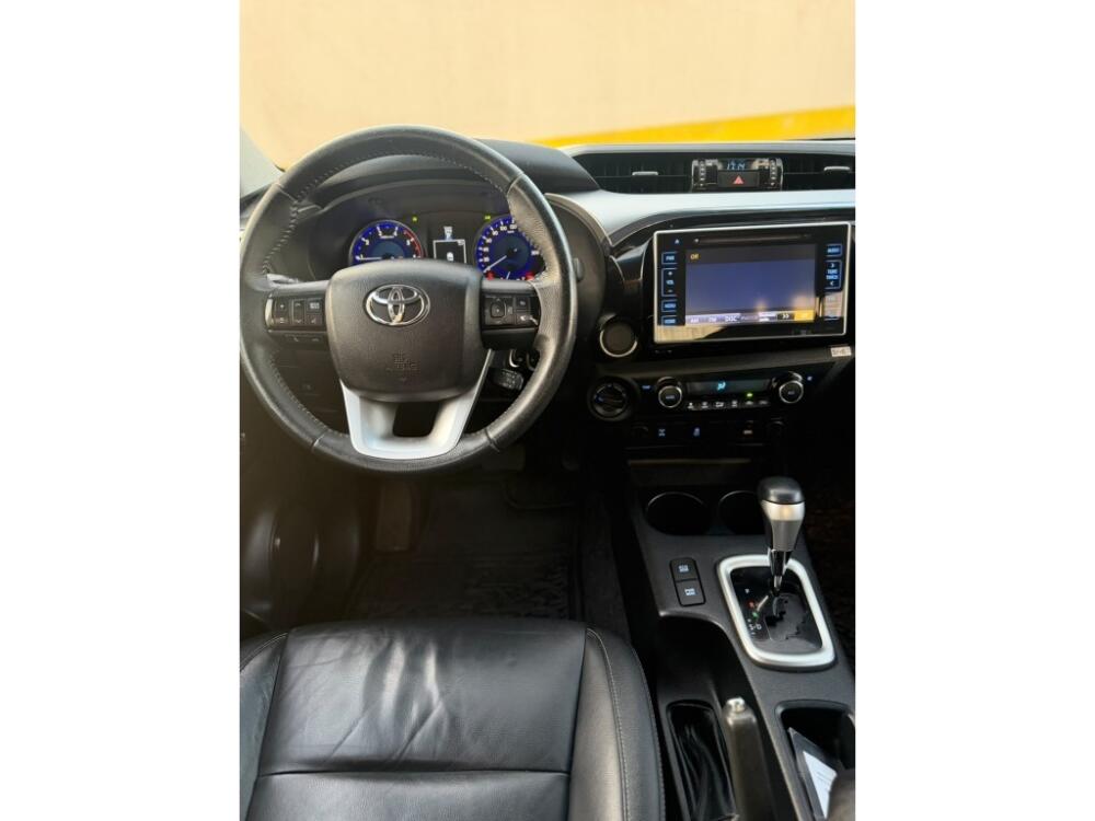 Toyota Hilux CD