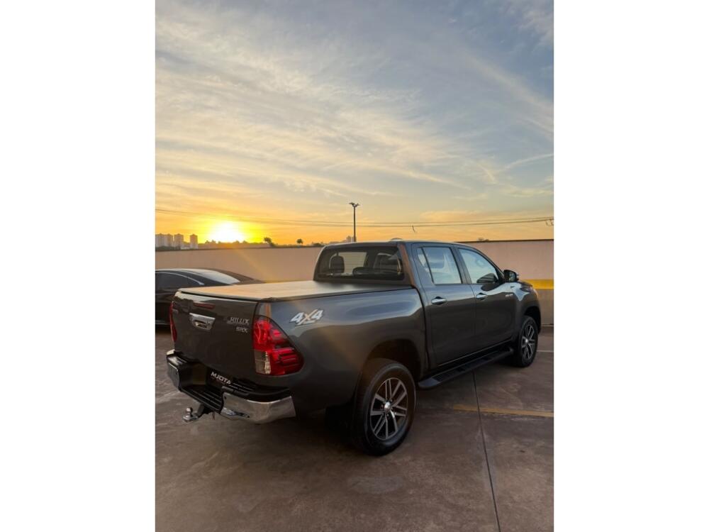 Toyota Hilux CD
