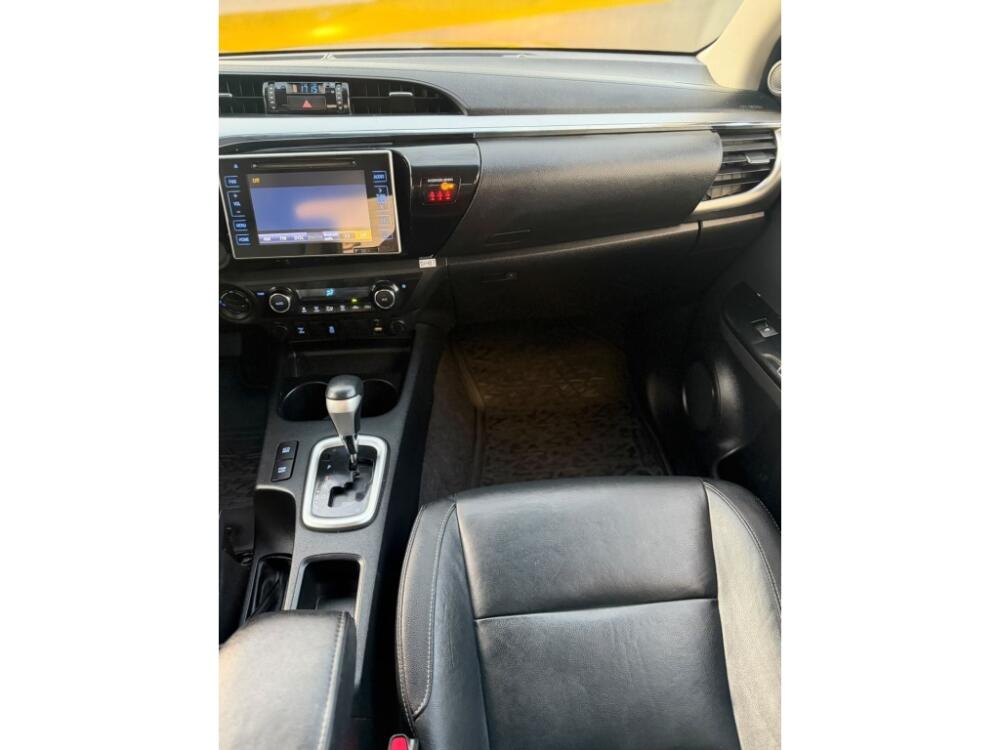 Toyota Hilux CD