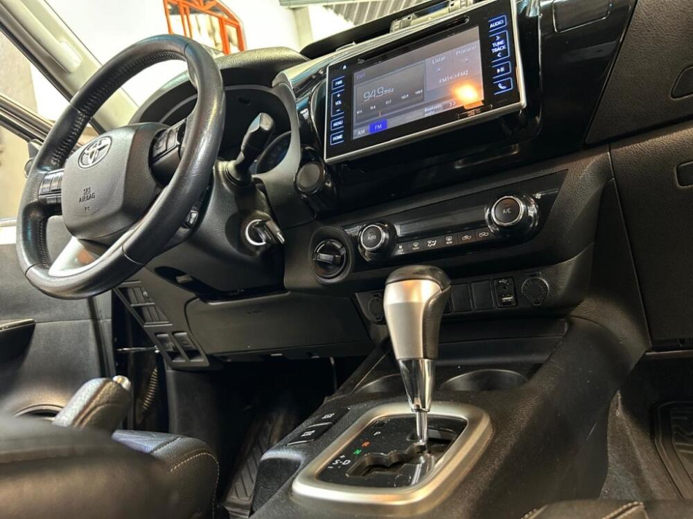 Toyota Hilux CD