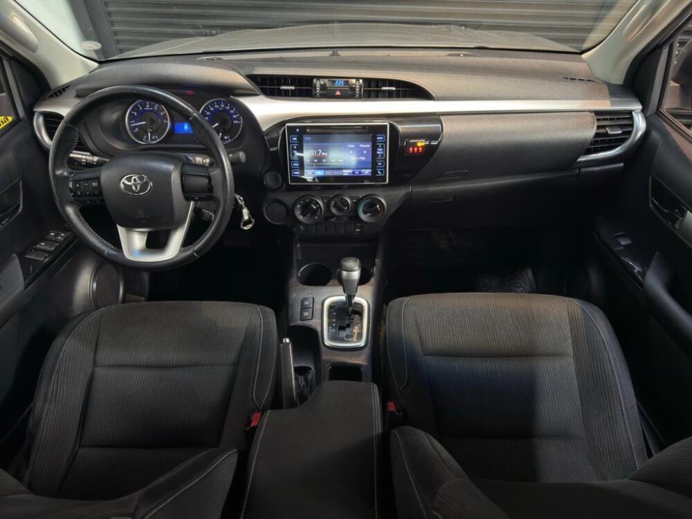 Toyota Hilux CD