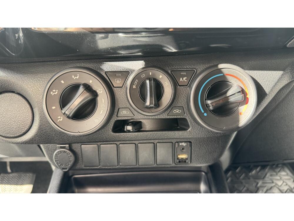 Toyota Hilux CD