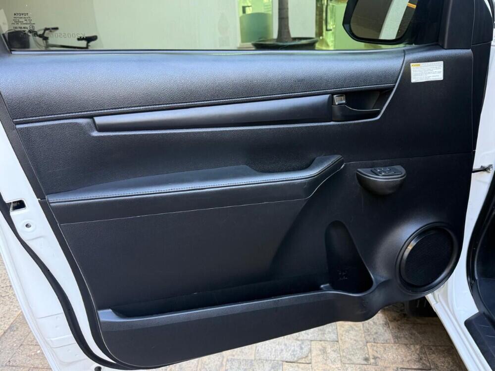 Toyota Hilux CD