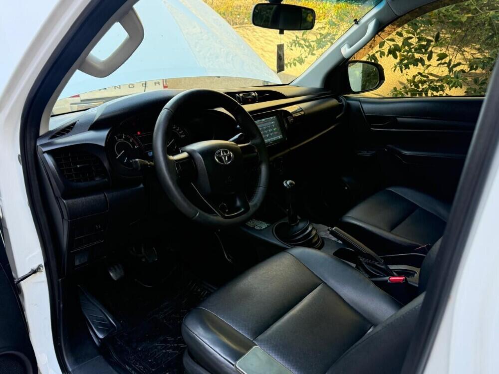 Toyota Hilux CD