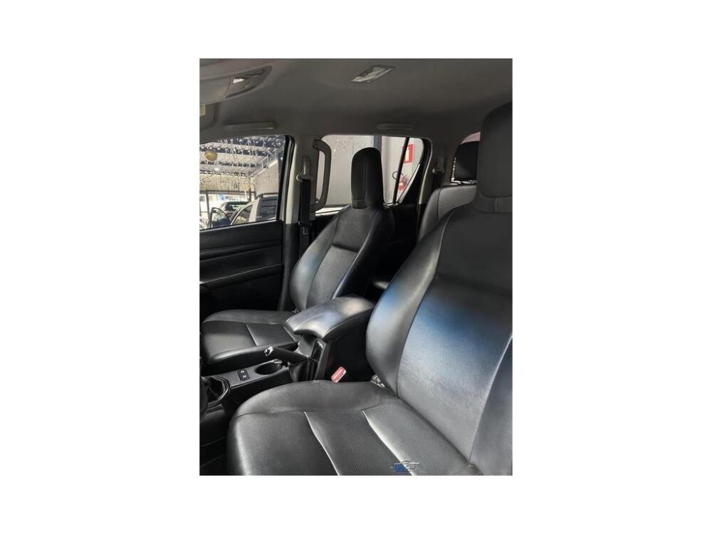 Toyota Hilux CD
