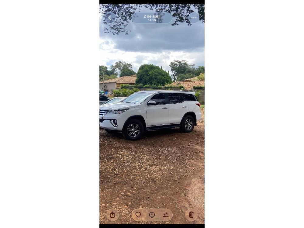 Toyota Hilux SW4