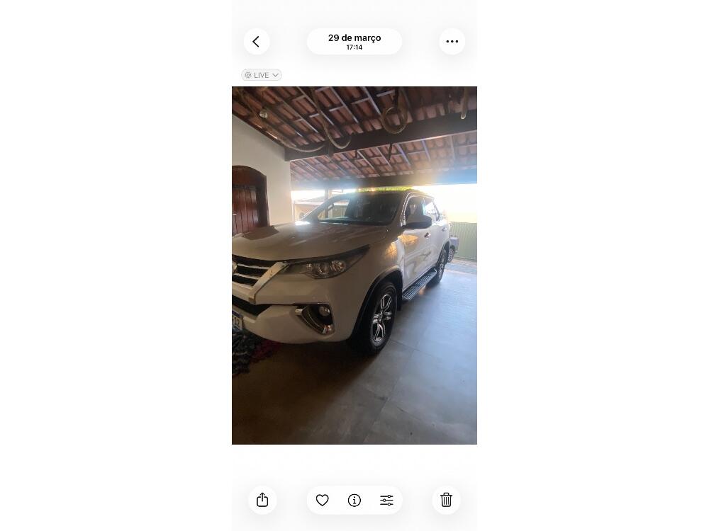 Toyota Hilux SW4