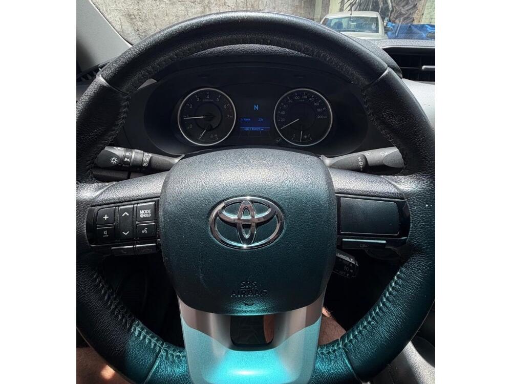 Toyota Hilux CD