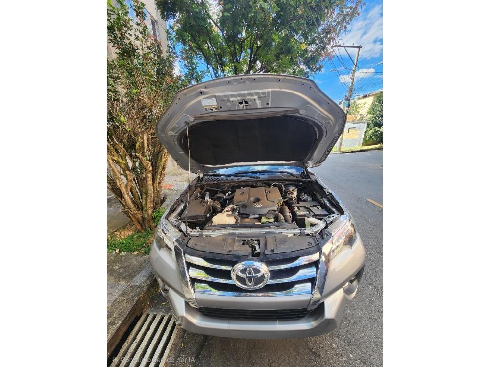 Toyota Hilux CD
