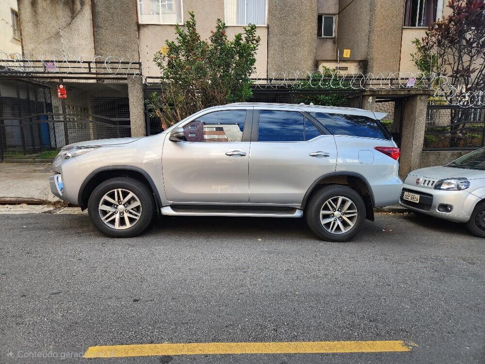 Toyota Hilux CD
