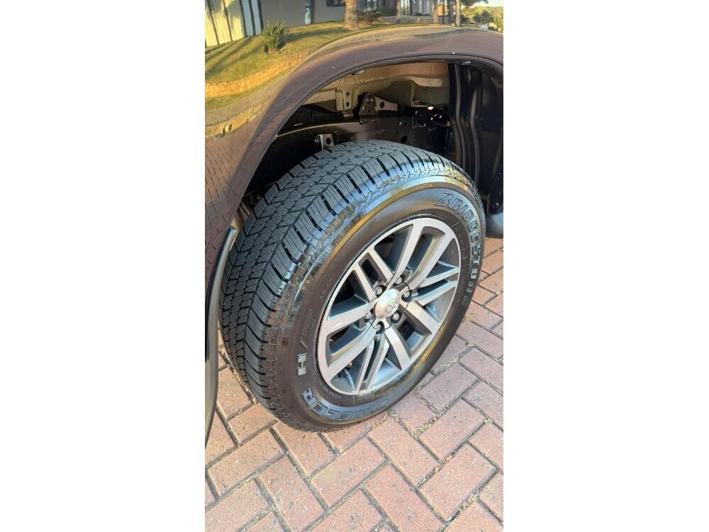 Toyota Hilux CD